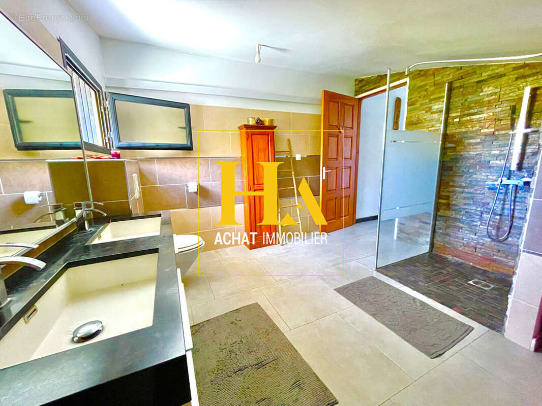 Villa Saint Pierre 5 pièces 147m² (Grand-Bois) - photo 10