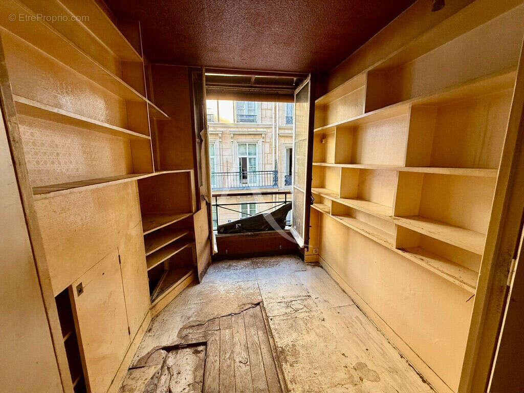 Appartement à PARIS-2E
