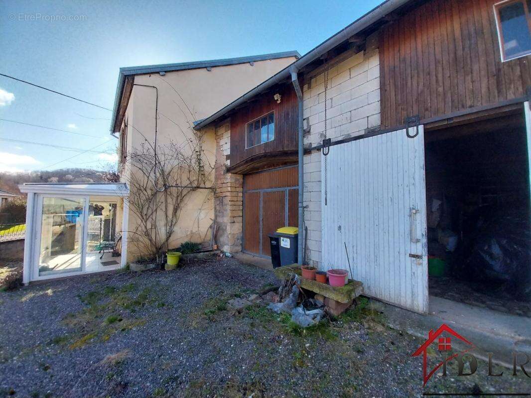 Maison à DAMBENOIT-LES-COLOMBE