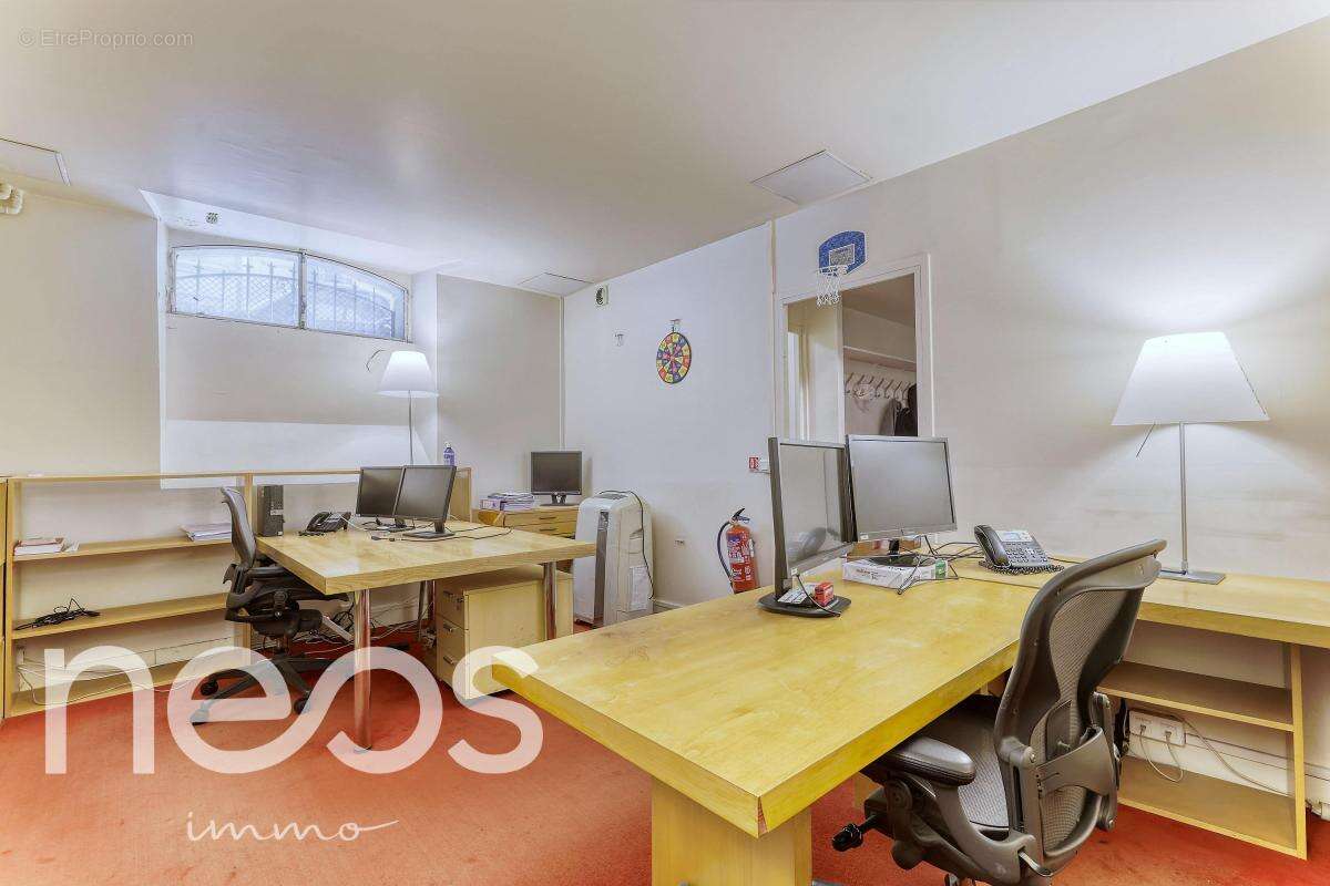 Commerce à PARIS-16E