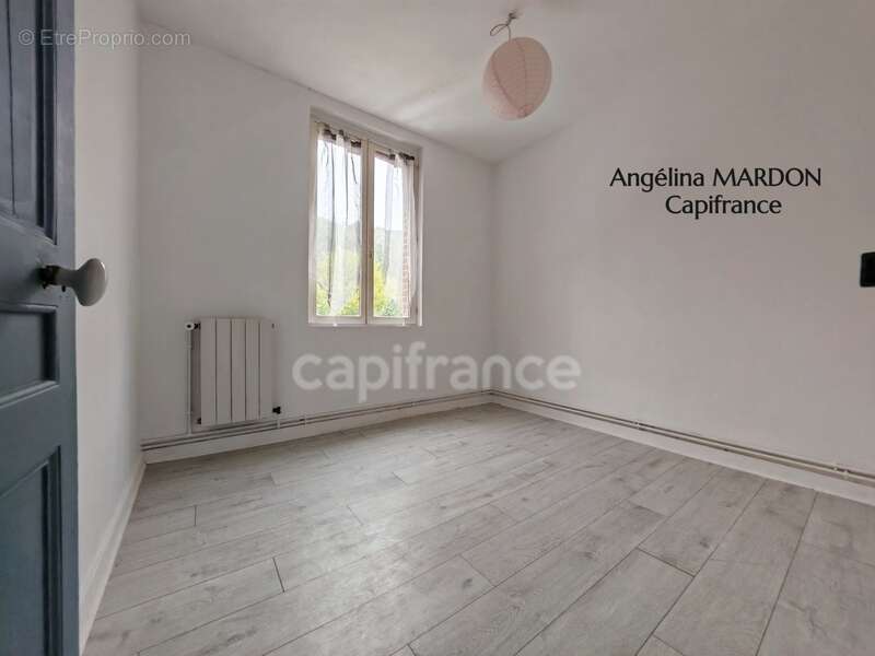 Maison de ville familiale T7 de 139 m² à Bolbec (5 à 6 chambres) avec cour et atelier - photo 12