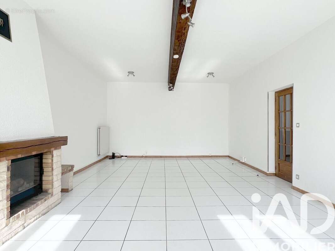 Photo 4 - Appartement à SAINT-GEORGES-DE-RENEINS