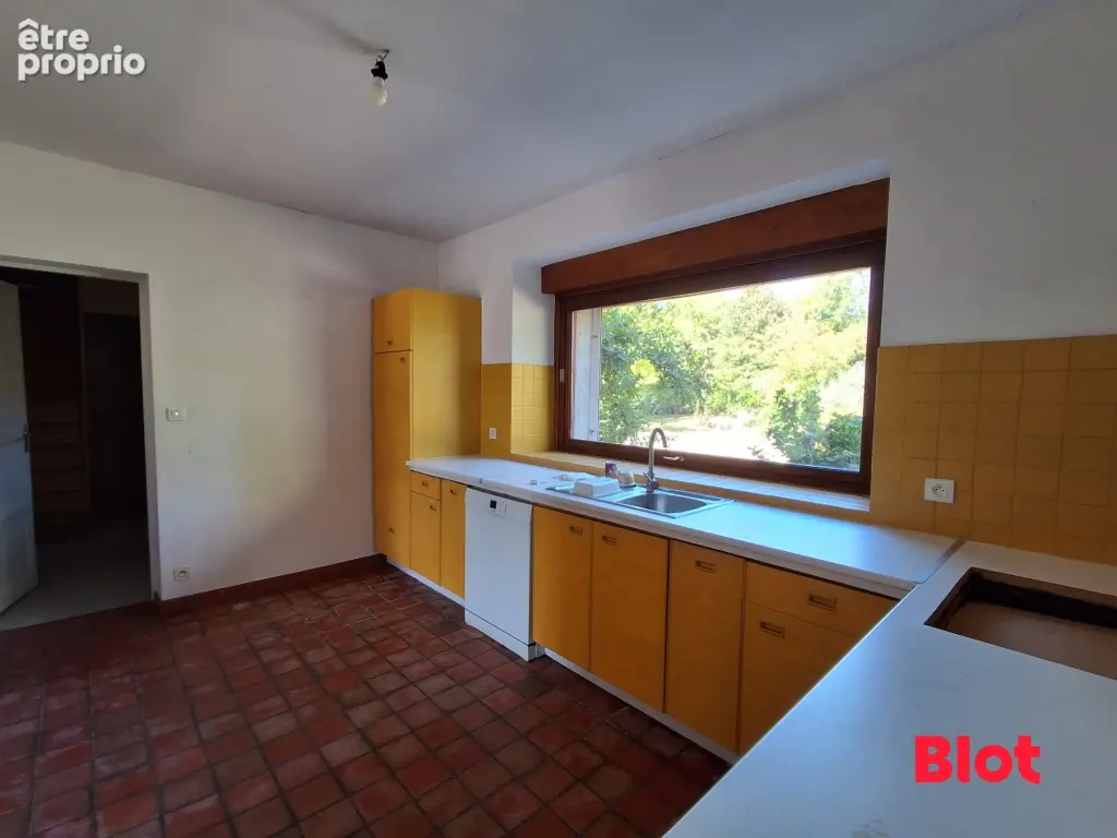 Maison 8 pièces 185 m² à vendre à Saint-Jean-Sur-Vilaine (35220) - photo 4