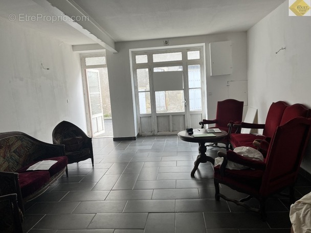 Maison à ANGLES-SUR-L&#039;ANGLIN