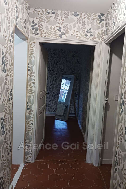 Maison à NISSAN-LEZ-ENSERUNE