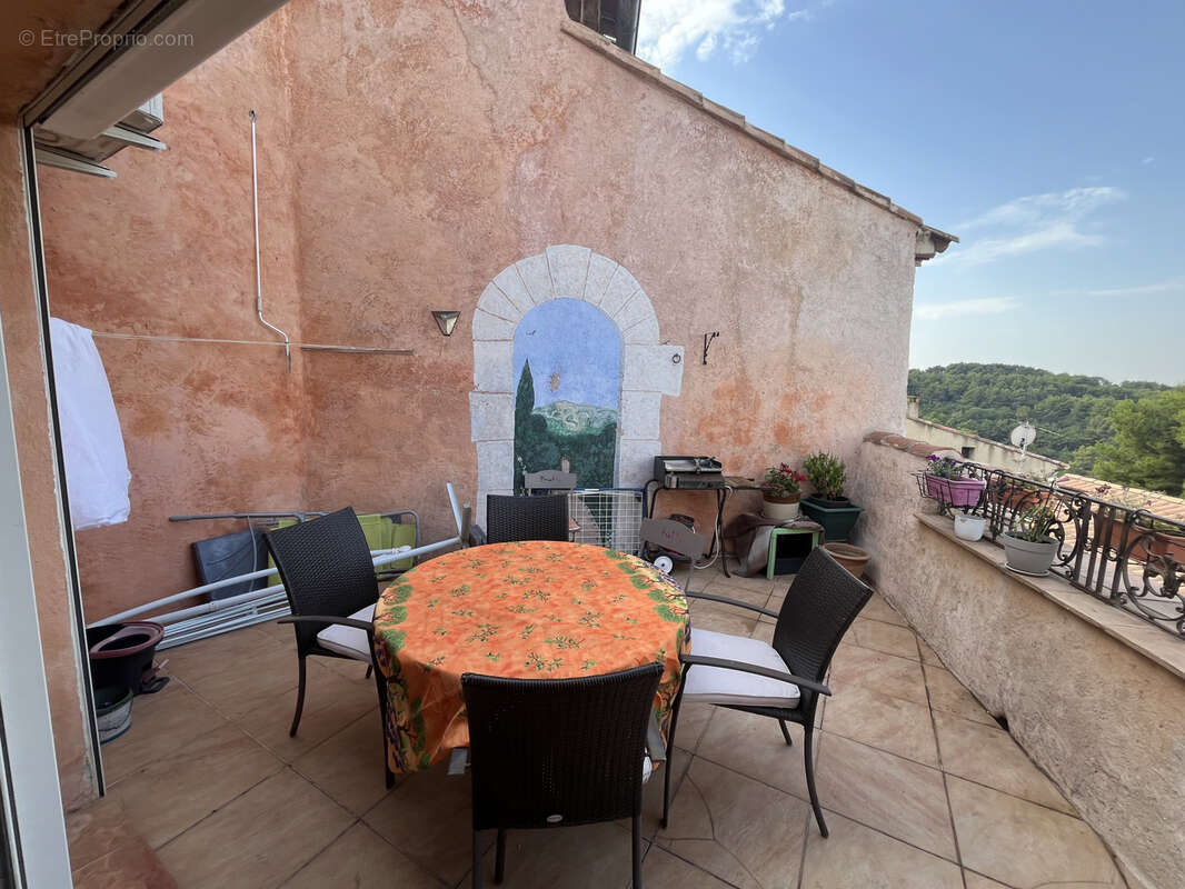 Maison à BAUDINARD-SUR-VERDON