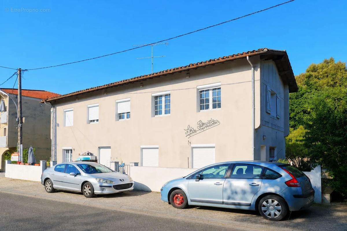 Appartement à CAZAUBON