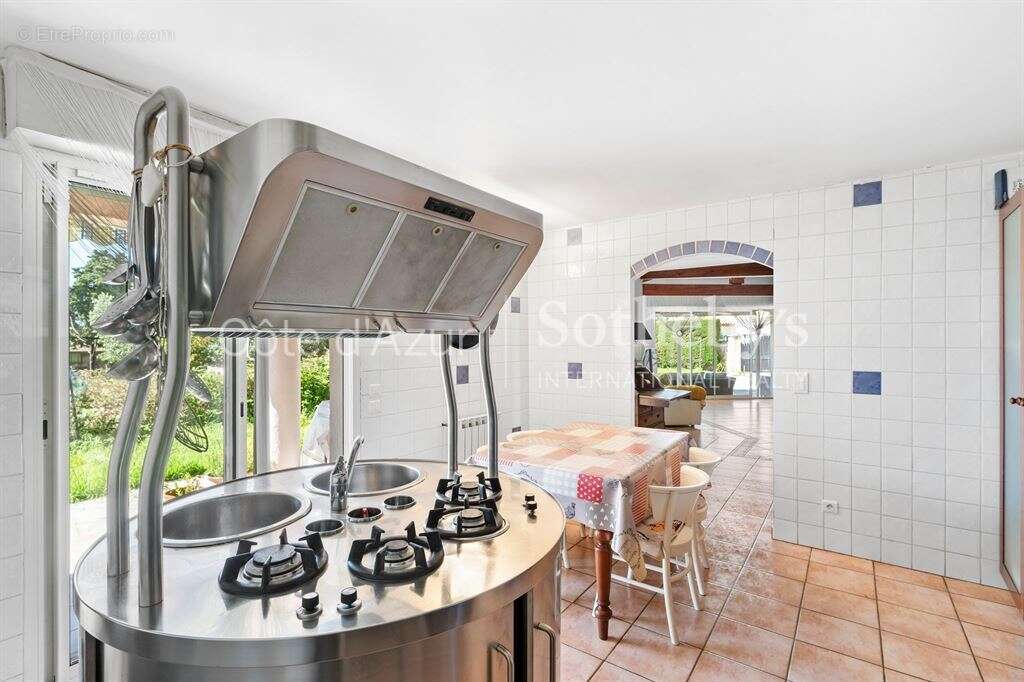 Maison à MOUGINS