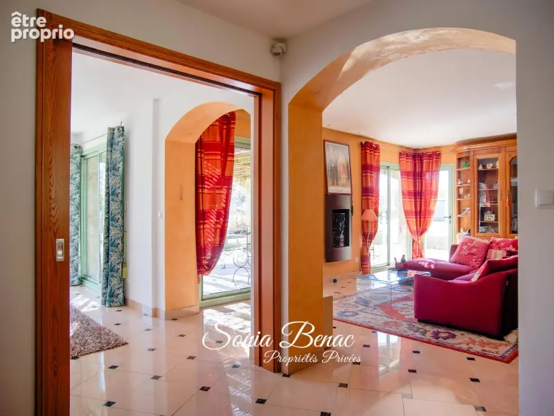 TOIULOUSE - LEGUEVIN - Maison  6 pièces de 238 m2  - Dépendance de 180 m2 - photo 8