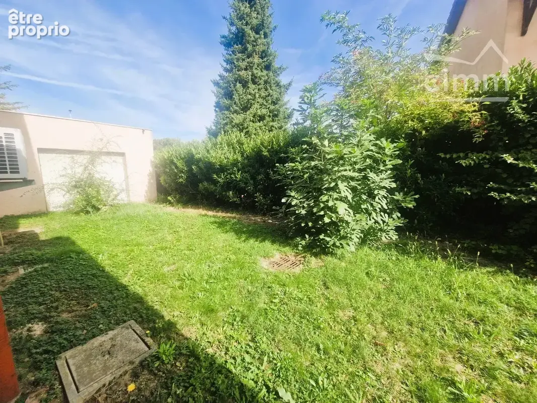 BOURGOIN-JALLIEU – BIEN RARE ! 381,50 m² sur 1 528 m² : maison de fonction 85,50 m² + 6 bureaux + garage – Fort potentiel locati - photo 12