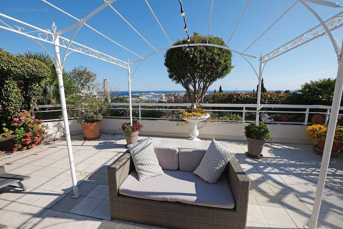 Appartement à NICE