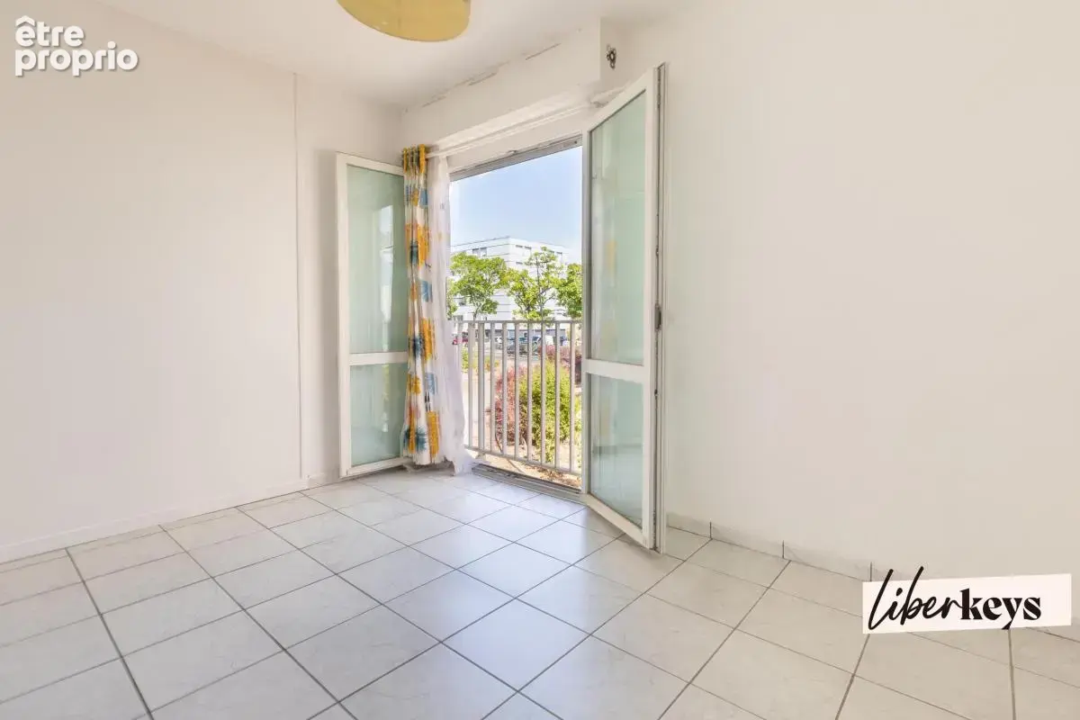 Appartement T4 rénové avec cave et parking Saint-Herblain - photo 7