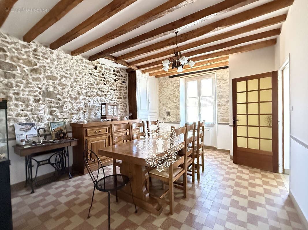 Maison à LONGUEVILLE