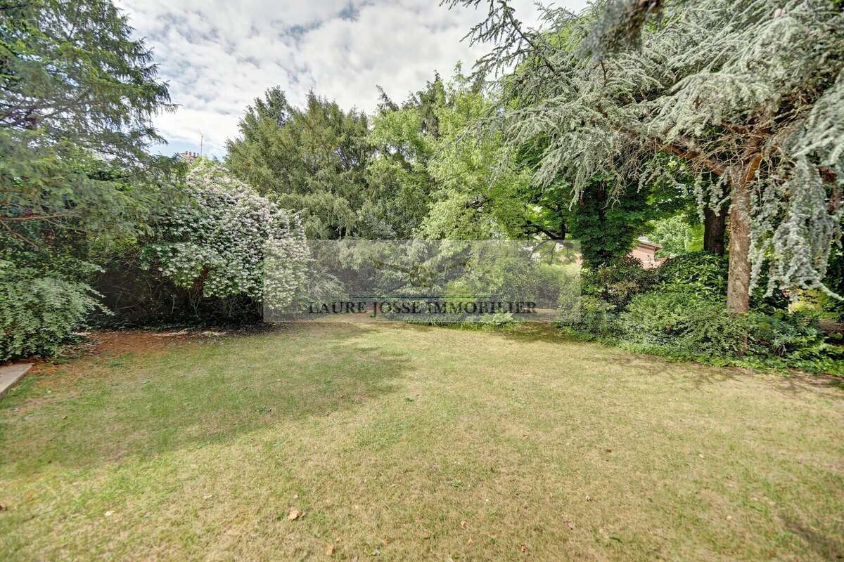 Maison à LE VESINET