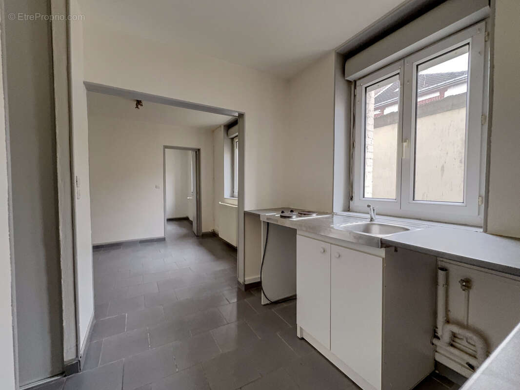 Appartement à SAINT-ETIENNE-DU-ROUVRAY