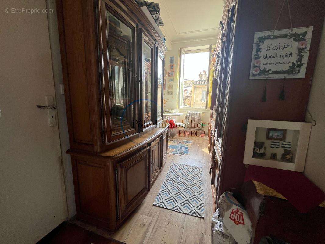 Appartement à MARSEILLE-6E