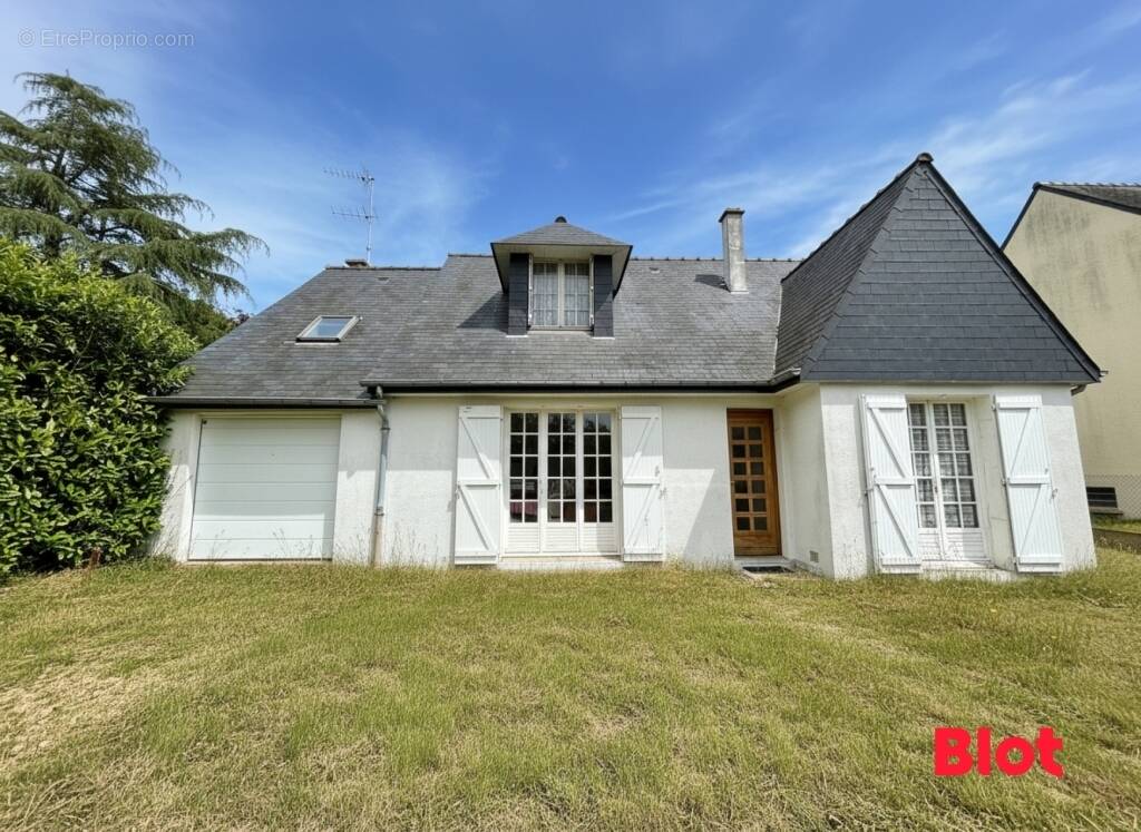 Maison à CHARTRES-DE-BRETAGNE