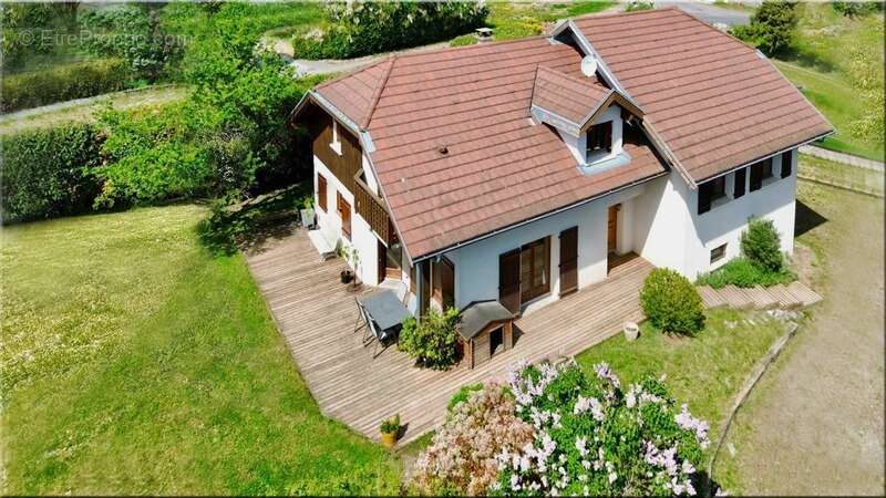 Maison à CROZET