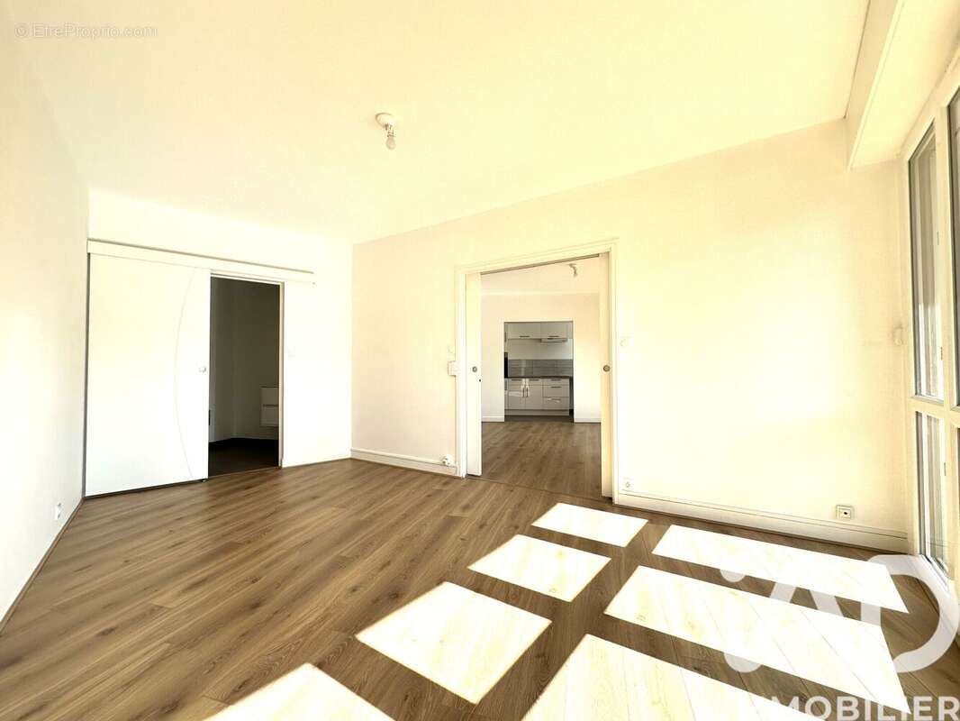 Photo 5 - Appartement à TROYES