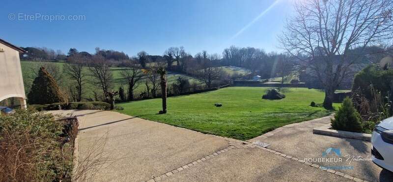 Maison à BEAUMONT-DU-PERIGORD
