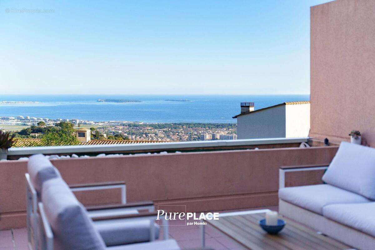 Appartement à MANDELIEU-LA-NAPOULE