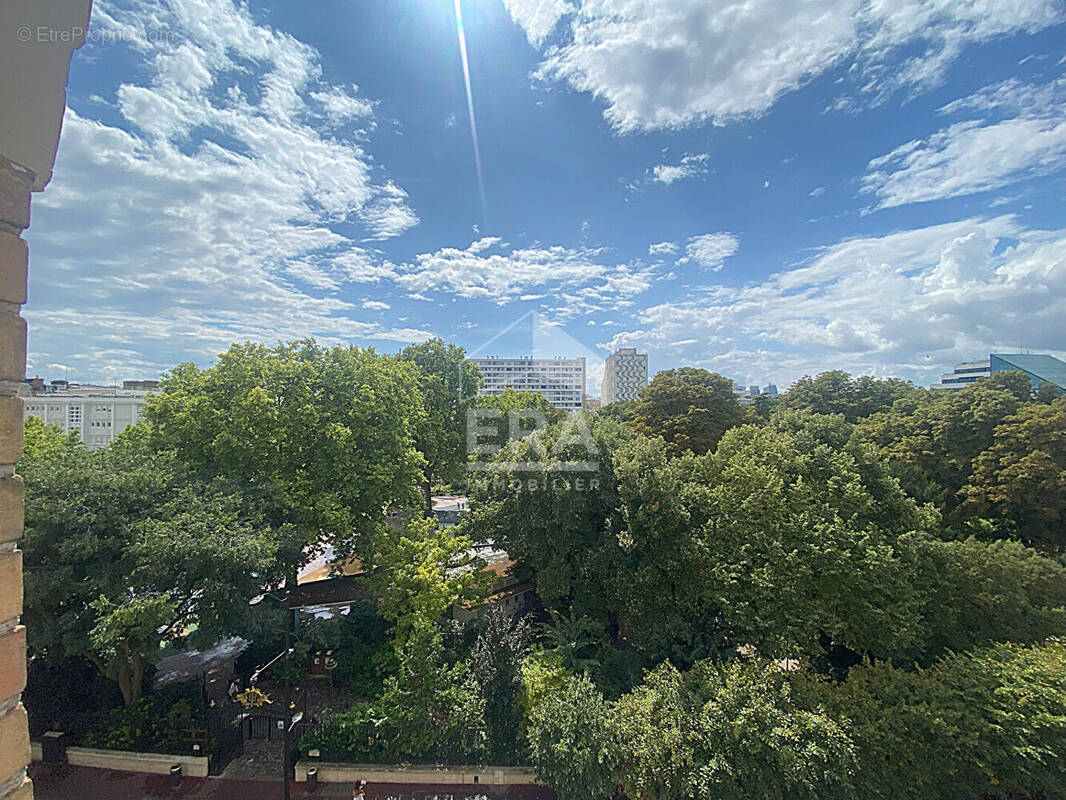 Appartement à LEVALLOIS-PERRET