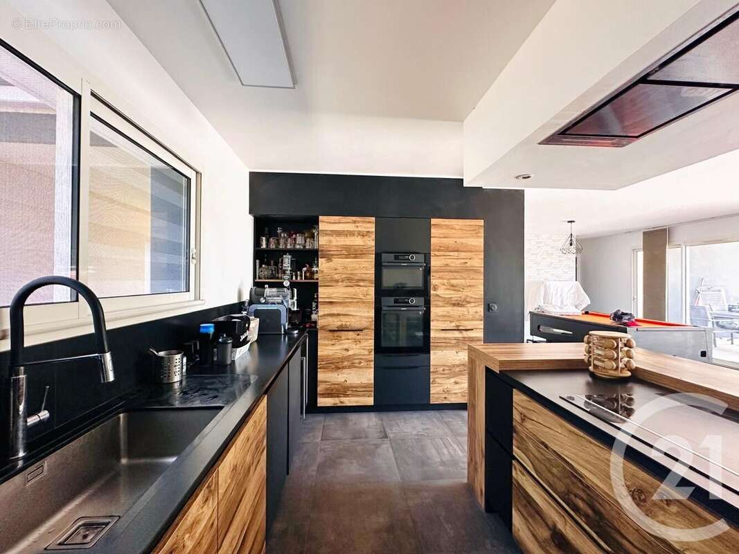 Maison à SAINT-ANDRE-DE-CUBZAC