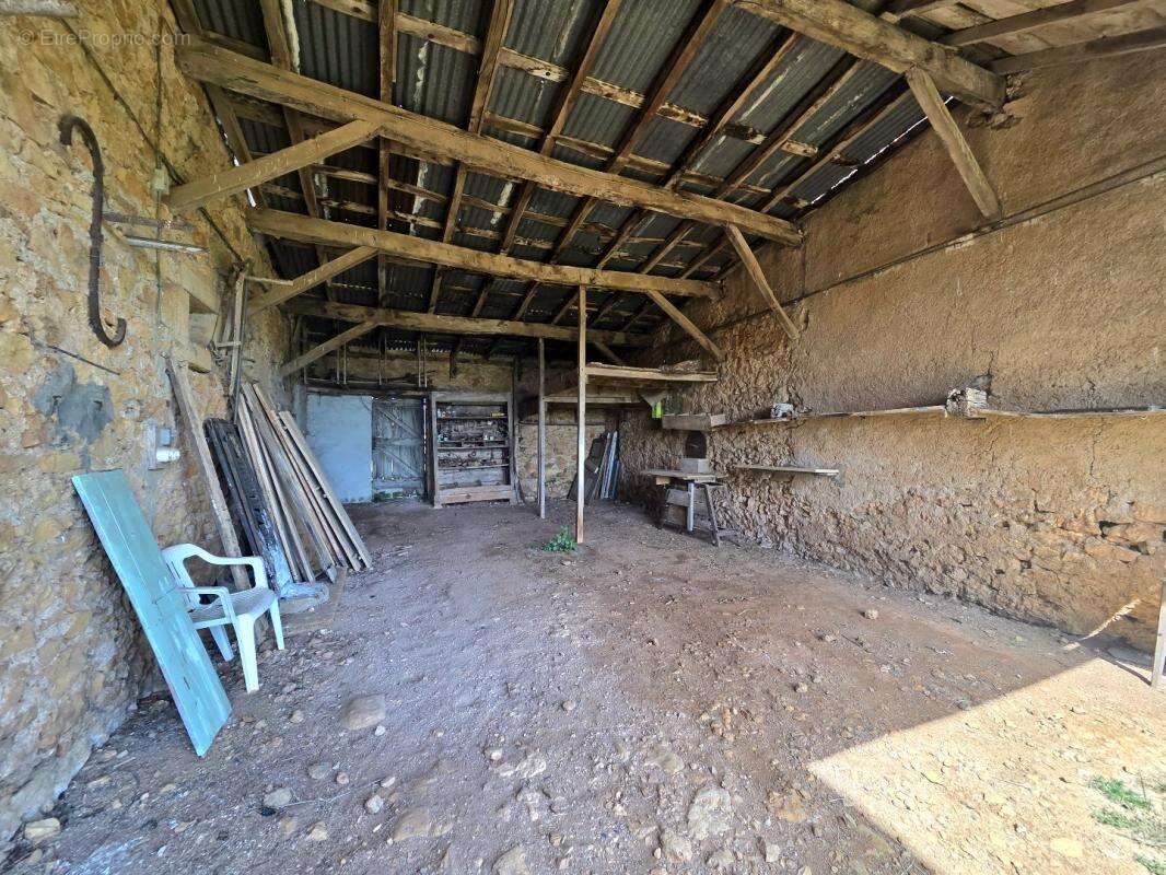 Maison à ANGLARS-SAINT-FELIX