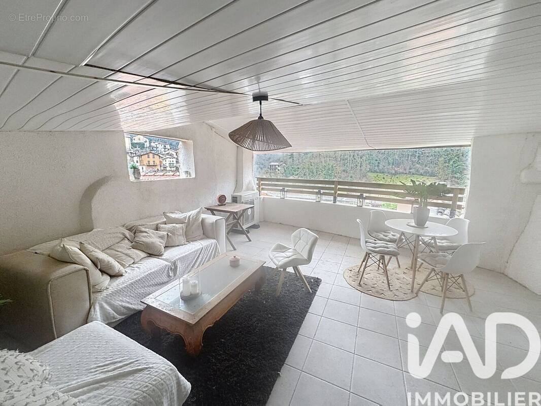 Photo 1 - Maison à LANTOSQUE