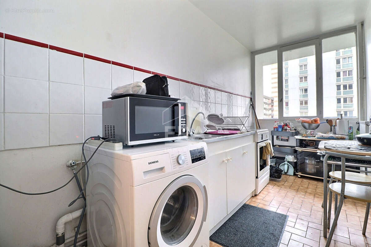 Appartement à AUBERVILLIERS
