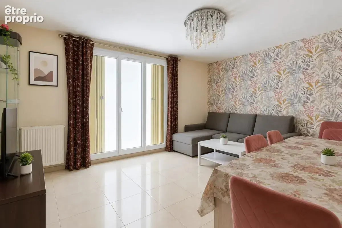 Appartement de 4 pièces de 72 m² à Aulnay-sous-Bois - photo 1