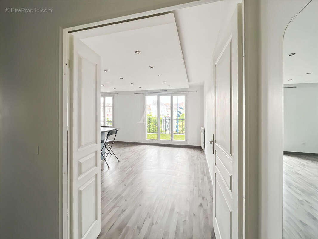 Appartement à VAUREAL