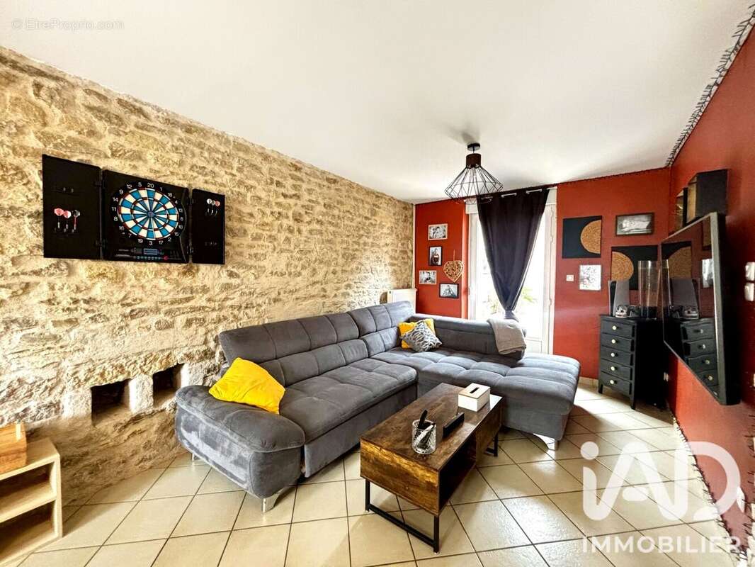 Maison 220 m² à Xousse  - photo 4