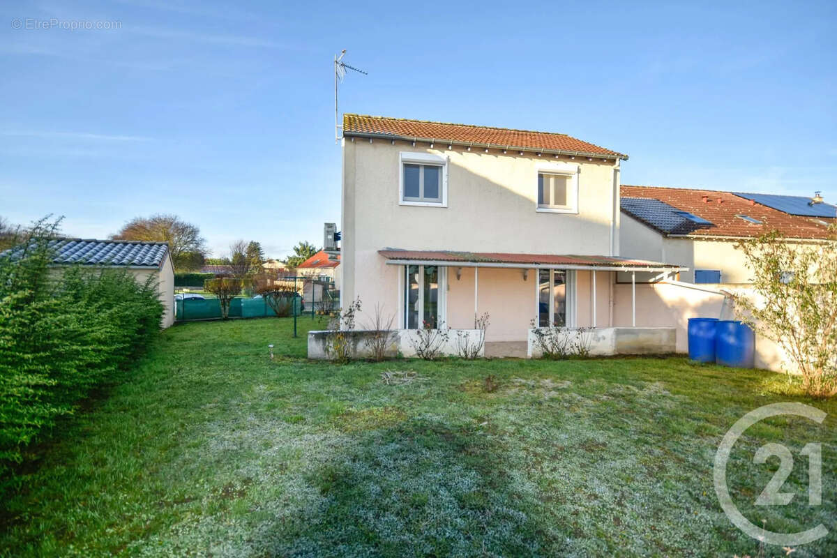 Maison à BOURNONCLE-SAINT-PIERRE