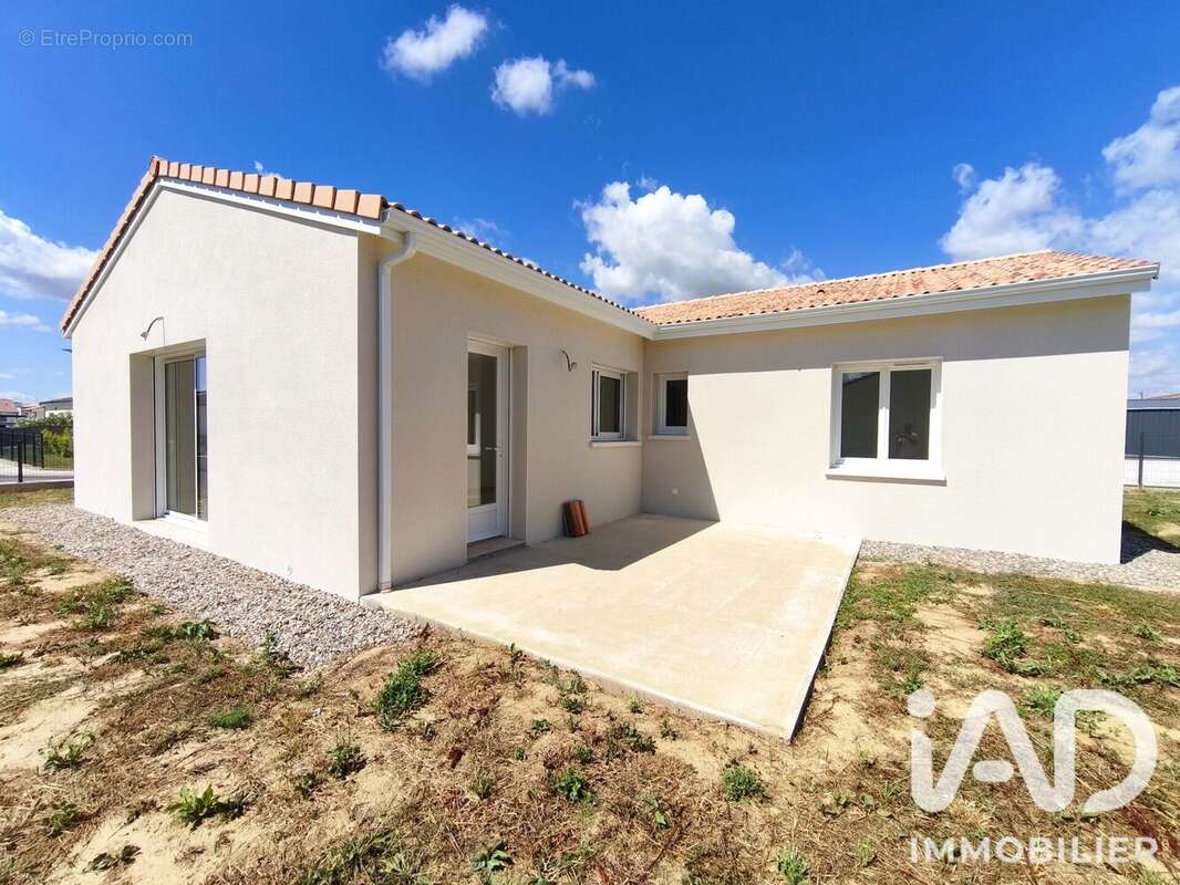 Maison 103 m² à Estillac  - photo 2