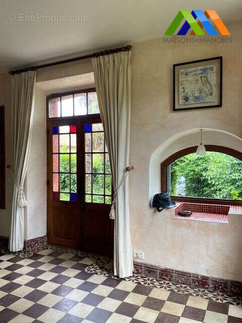 Maison 630 m² à Madiran  - photo 2