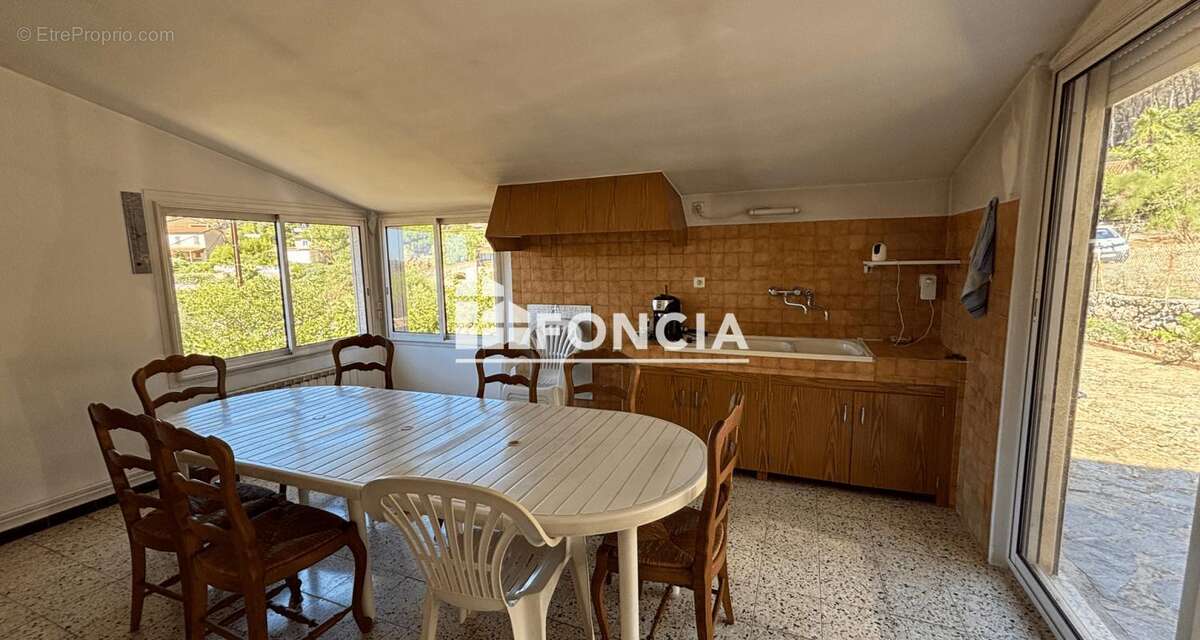 Maison à CARQUEIRANNE