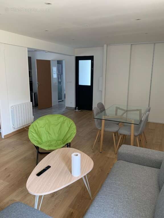 Appartement à MONTCEAU-LES-MINES