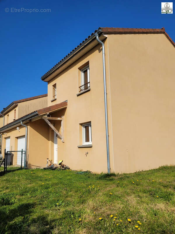 Maison à CLESSE
