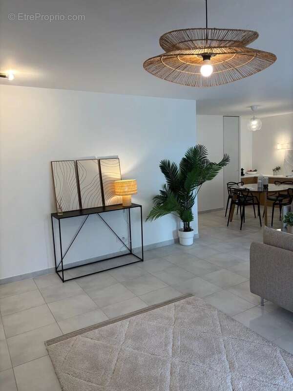 Appartement à HYERES