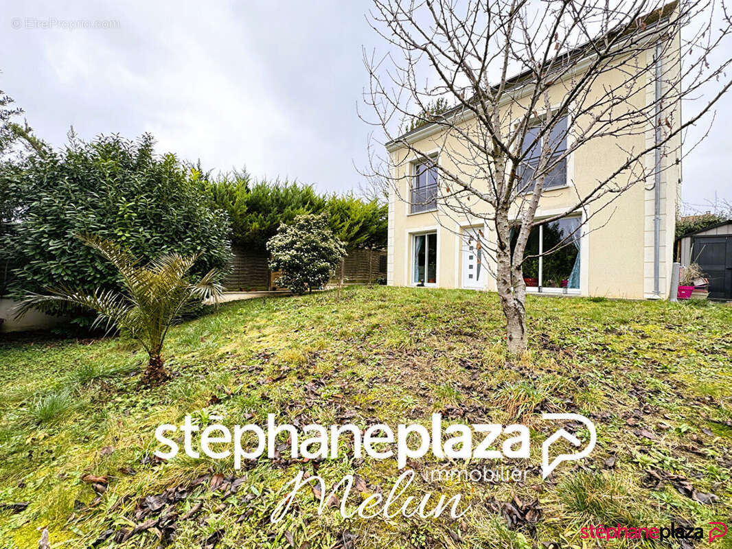 Maison à MELUN