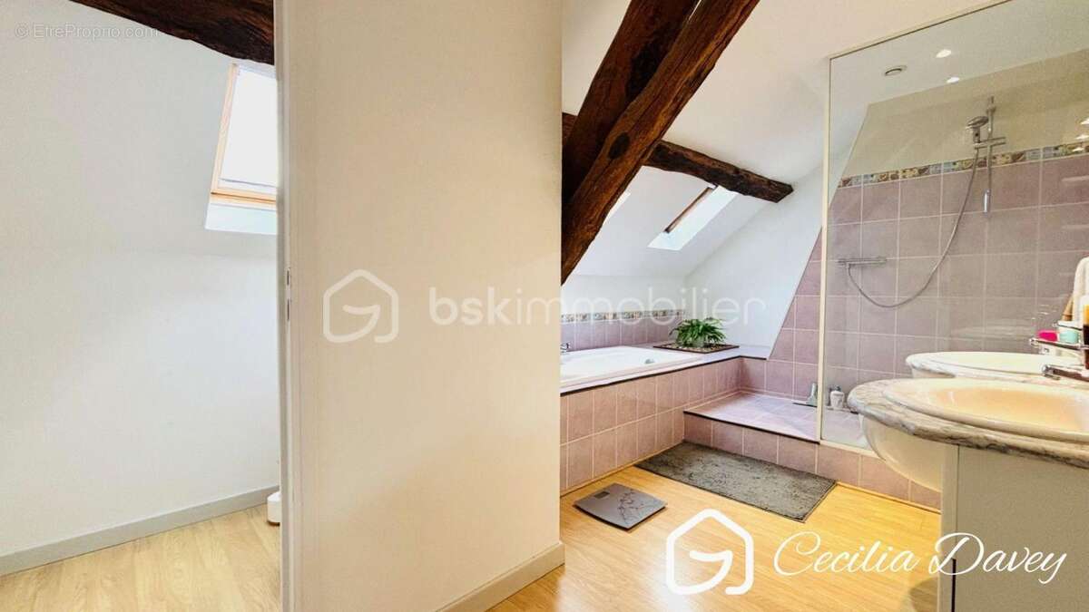 Maison à SAINT-VALERIEN