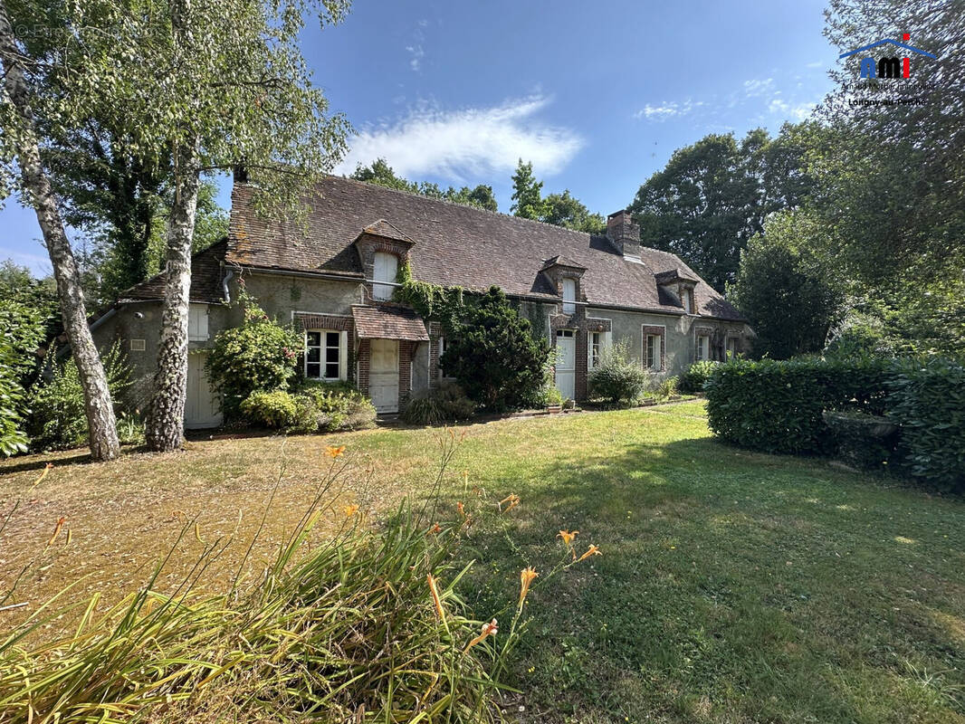 Maison à LONGNY-AU-PERCHE