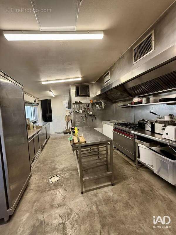 Photo 4 - Commerce à MARSEILLE-9E