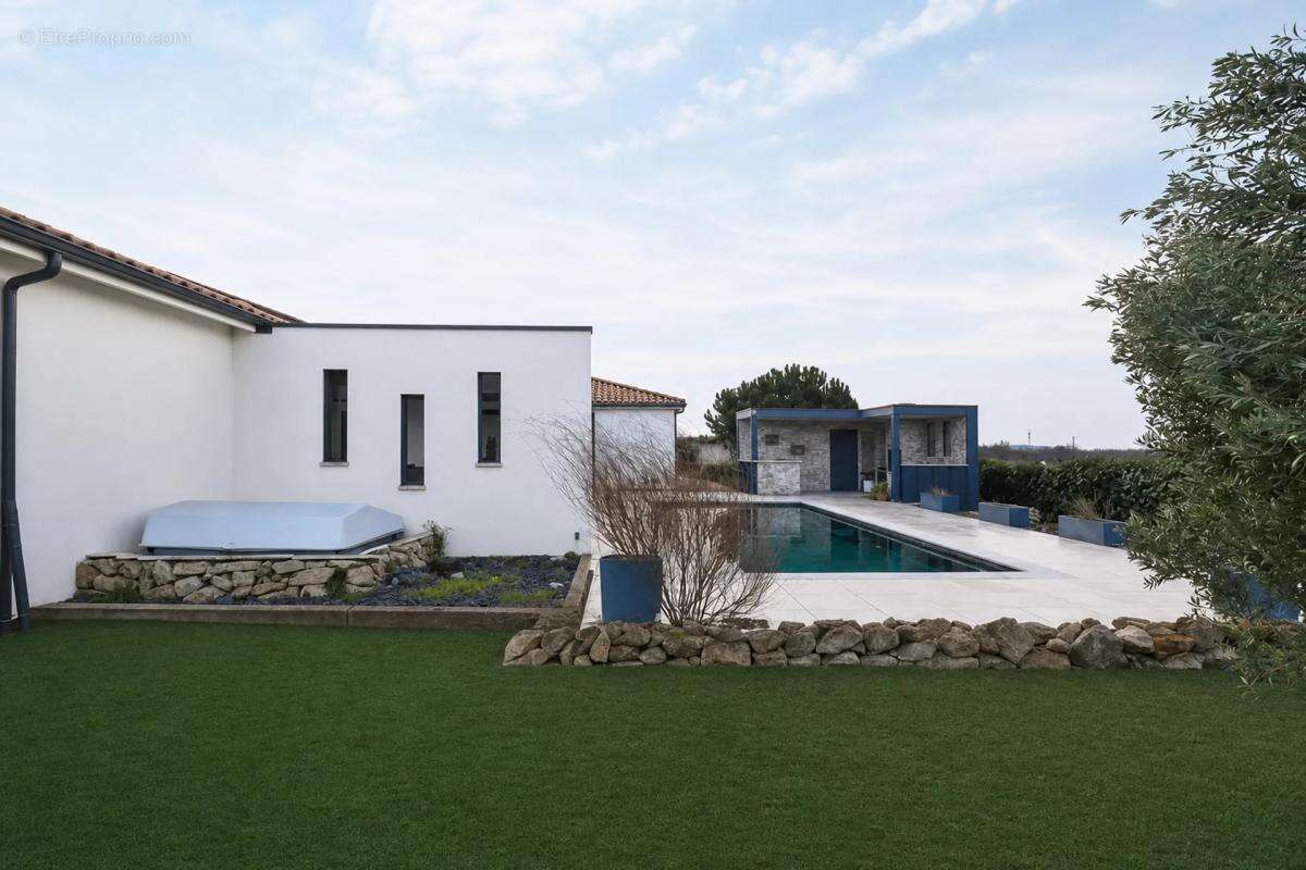 Maison contemporaine 6 pièces avec piscine - photo 12