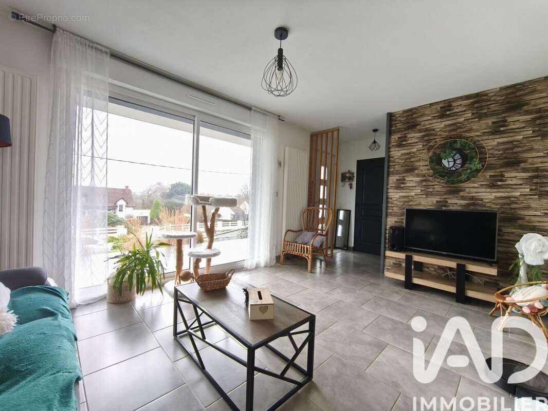 Maison 112 m² à Maintenay  - photo 3