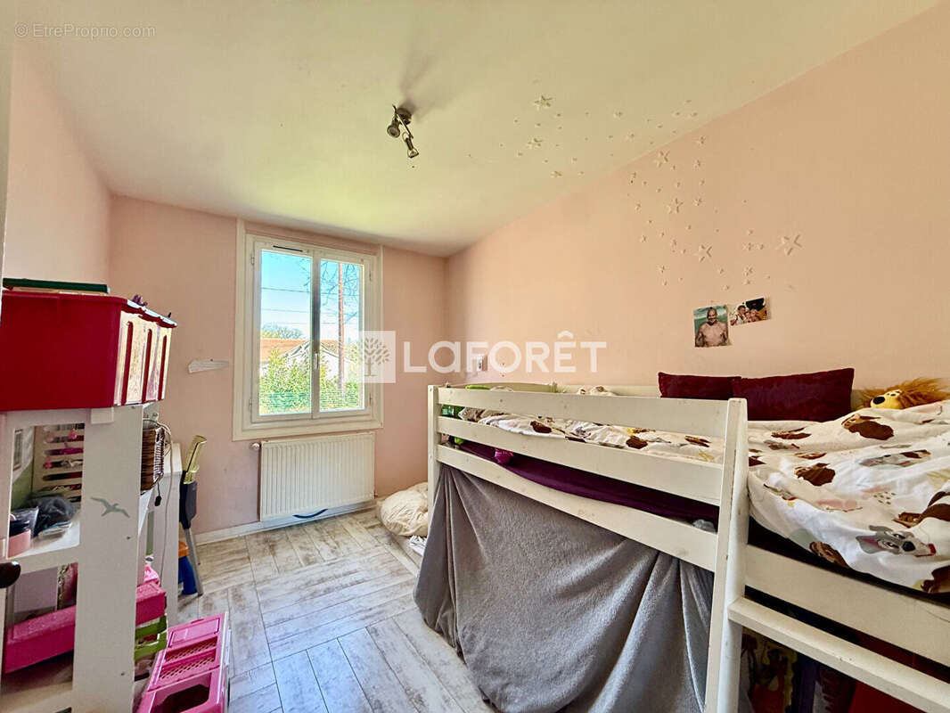 Maison Noisy-sur-École 6 pièce(s) 114 m2 - photo 9