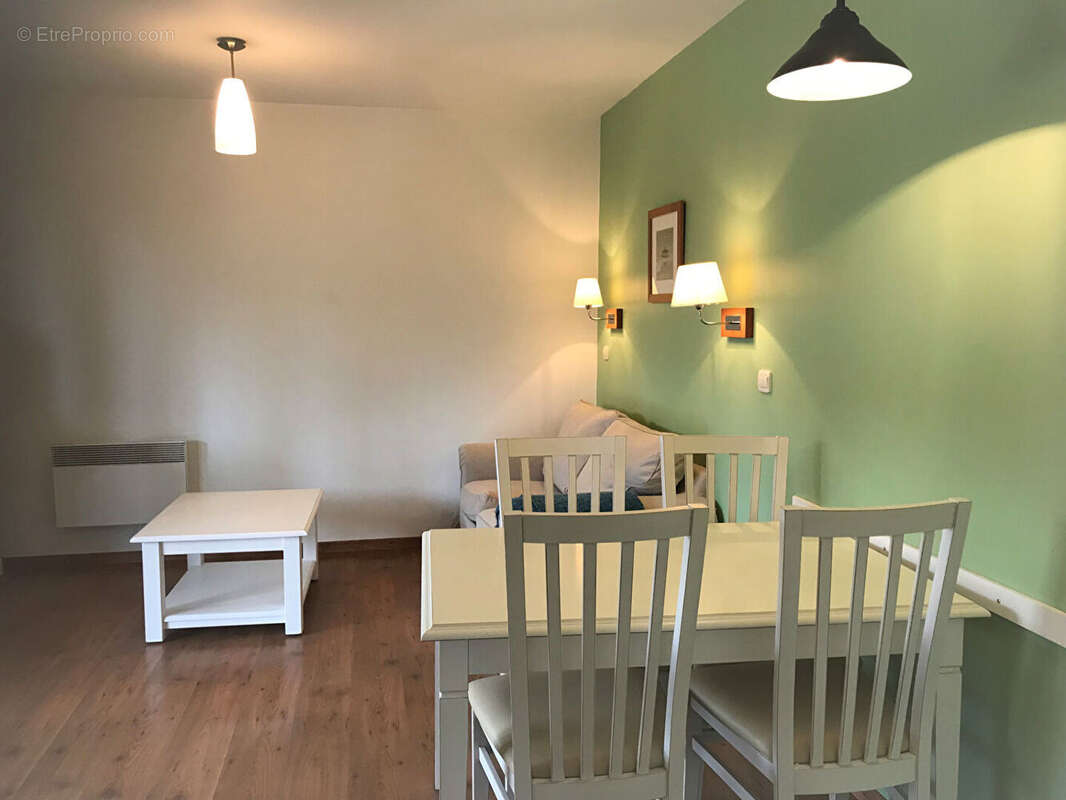 Appartement à PARENTIS-EN-BORN