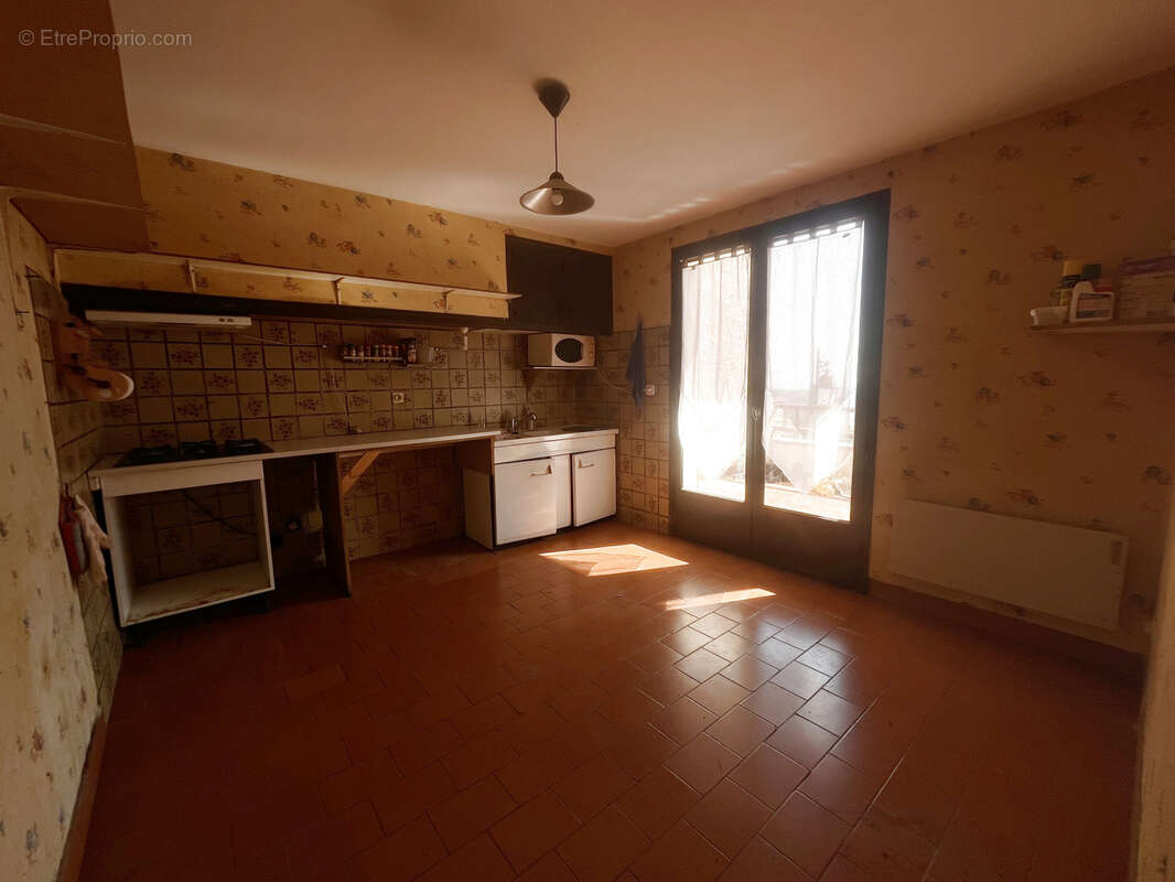 Maison 110 m² à Montbolo  - photo 5