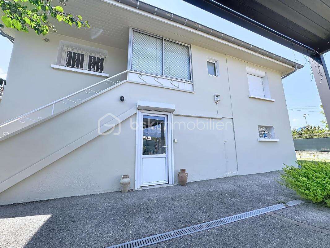 Maison individuelle avec fort potentiel – Terrain de 450 m² – Échirolles - photo 22